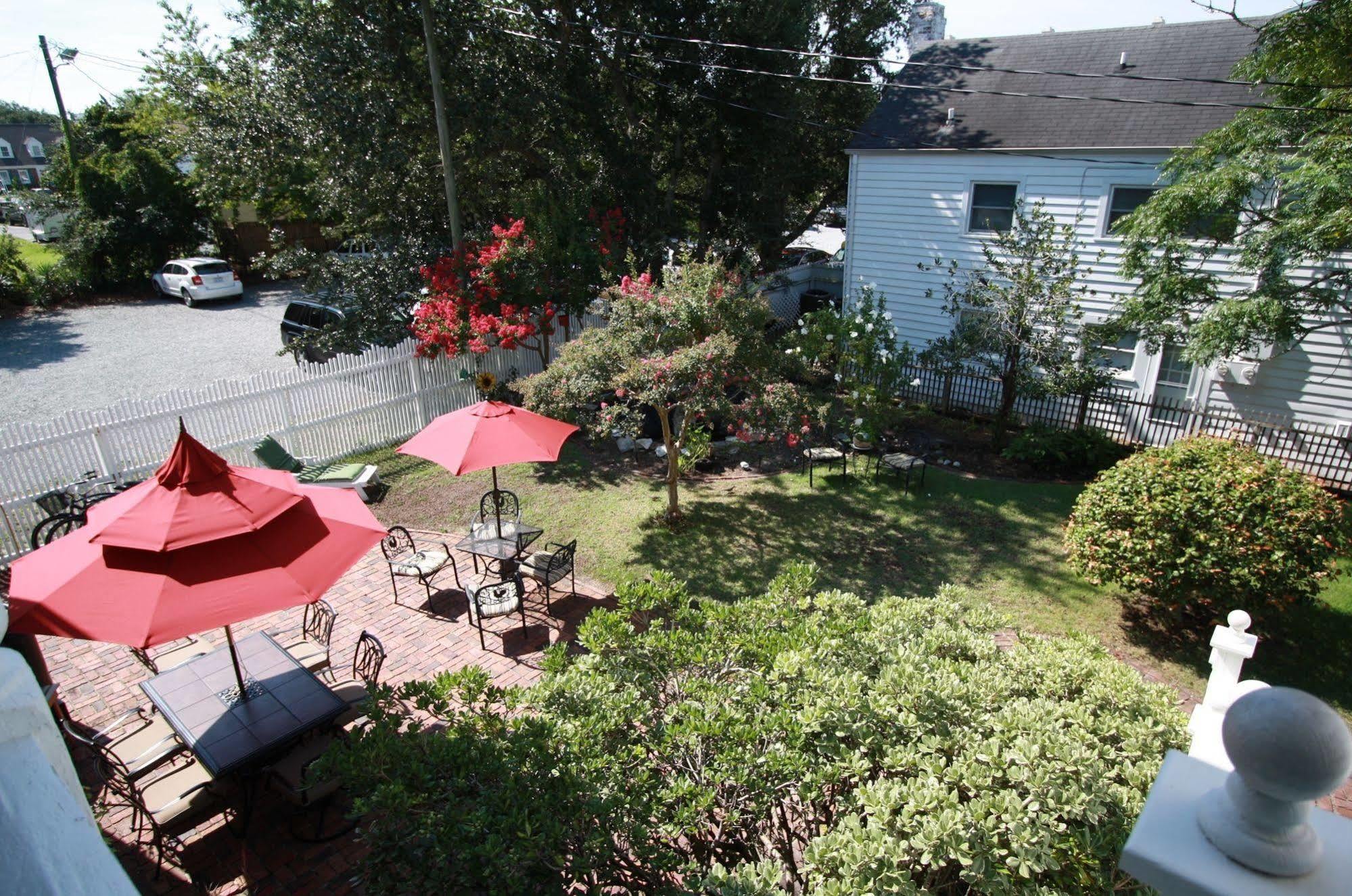 Pecan Tree Inn Beaufort Экстерьер фото